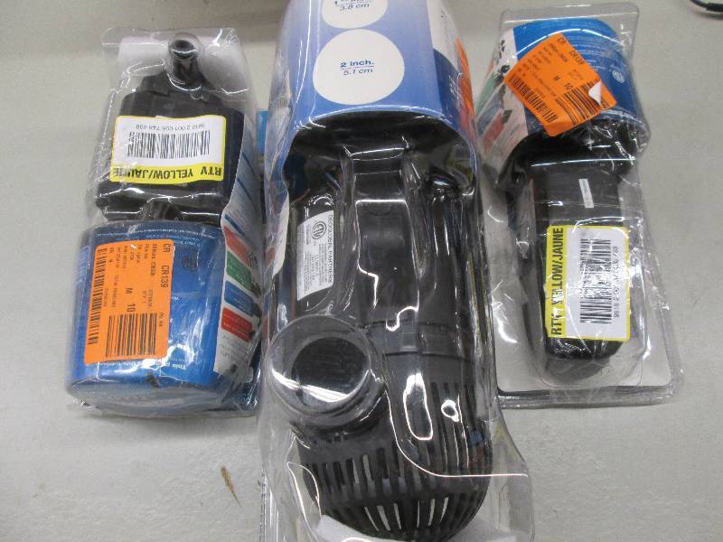 lot 160 image: 3 big pond pumps all open box ...