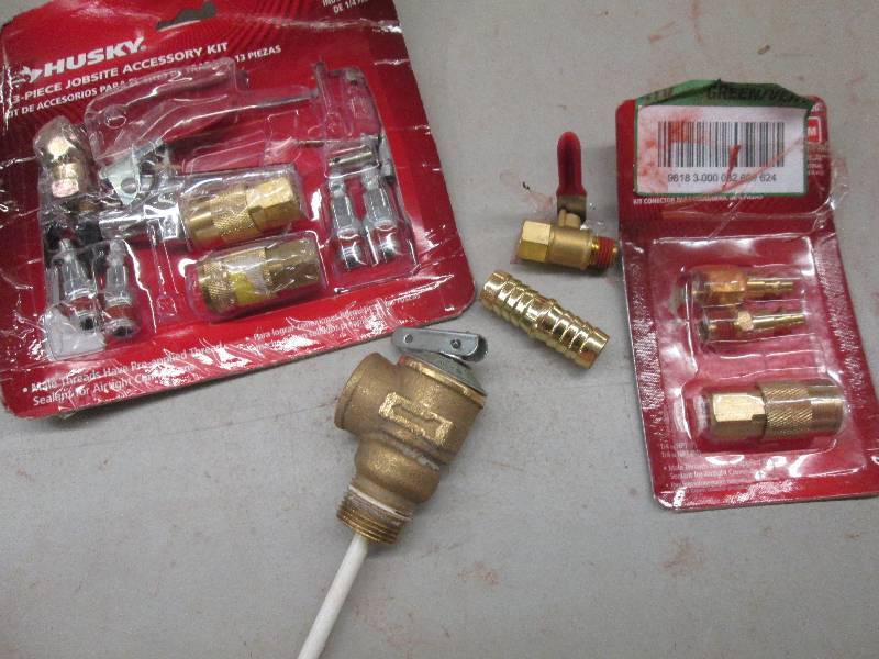 lot 256 image: 2 husky air piece kits and 3 other ...