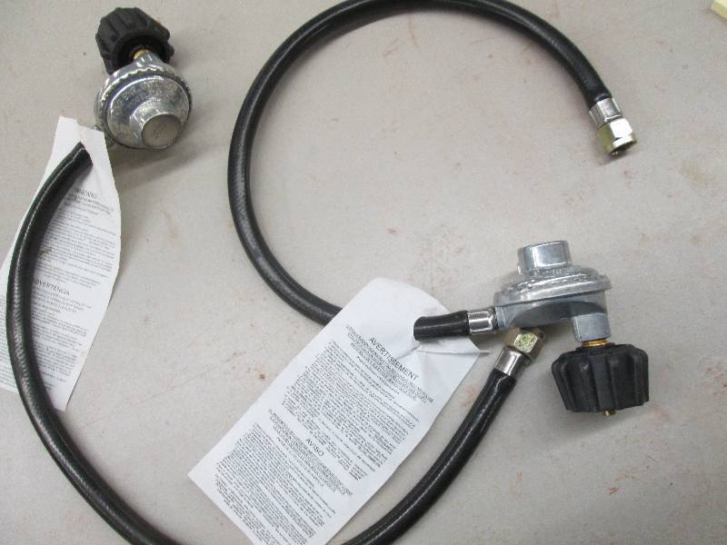 lot 267 image: 2 hoses and regulators ...
