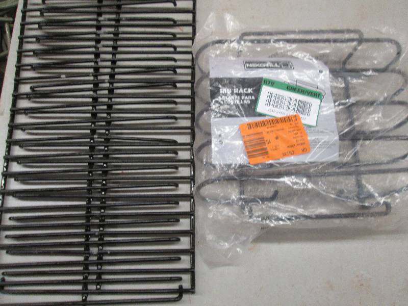 lot 269 image: 1 rib rack and 1 adjustable grate ...