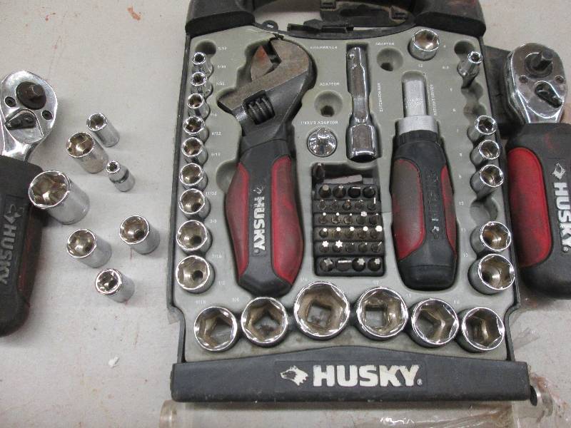 lot 288 image: husky stubby tool set everything wo...