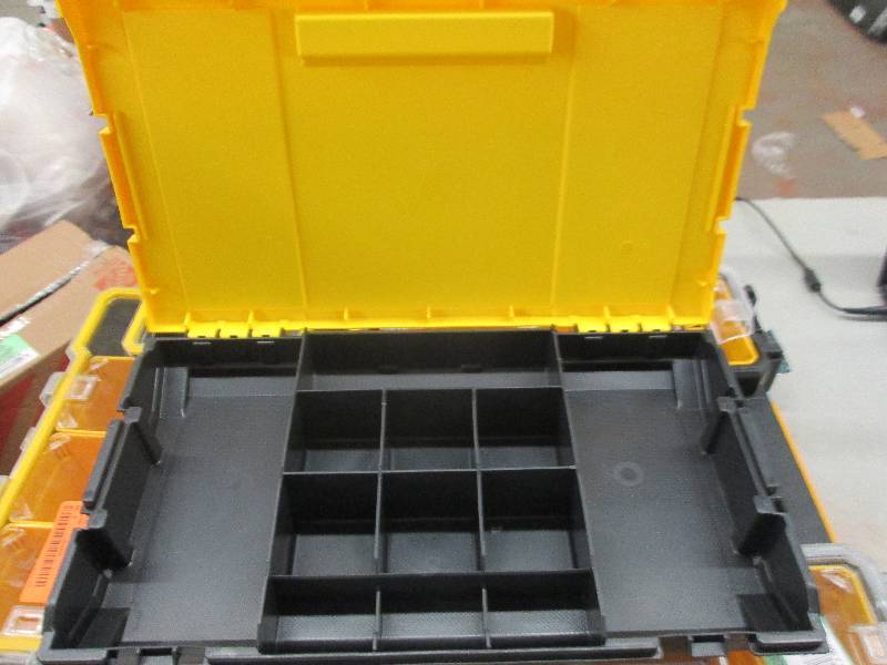 lot 299 image: 3 multi purpose carrying cases big ...