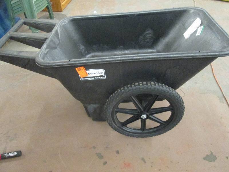 lot 302 image: rubbermaid commercial big wheel car...