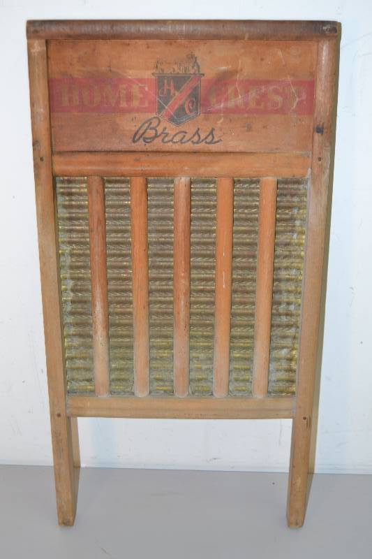 lot 113 image: Antique Washboard