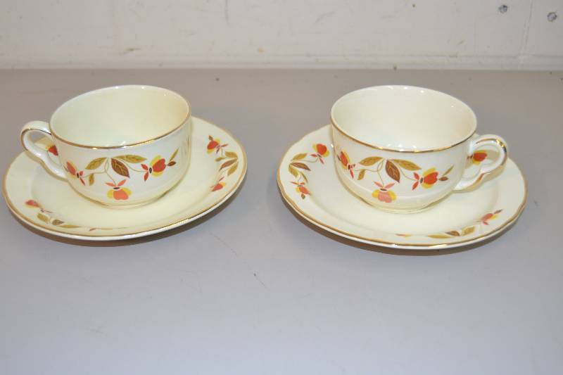 lot 123 image: Jewel Tea