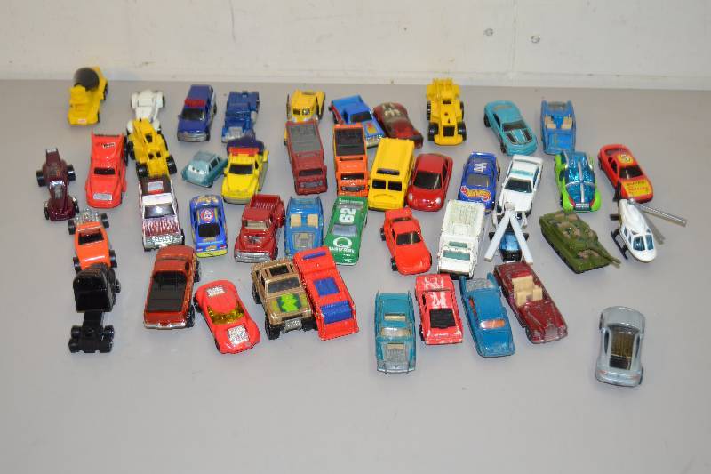 lot 132 image: Cars