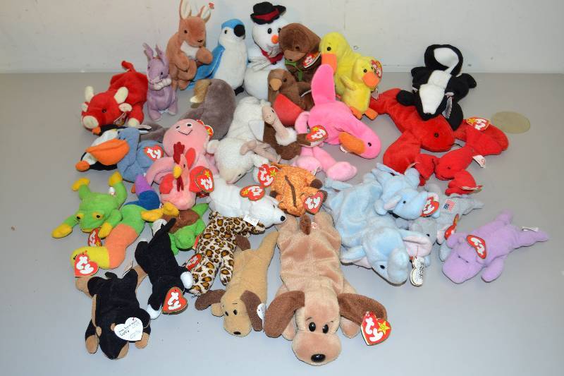 lot 138 image: TY Beanie Babies