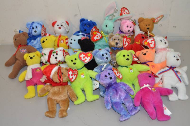 lot 142 image: TY Beanie Babies