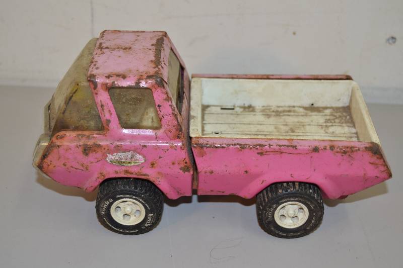 lot 147 image: Tonka Truck