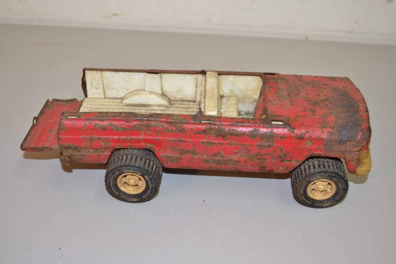 lot 148 image: Tonka Truck