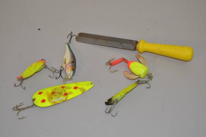 lot 165 image: Tackle