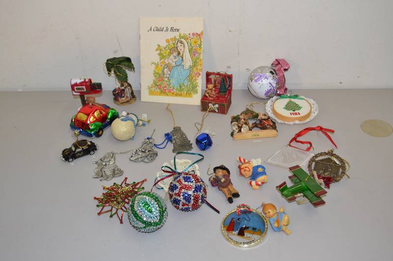 lot 13 image: Christmas Ornaments
