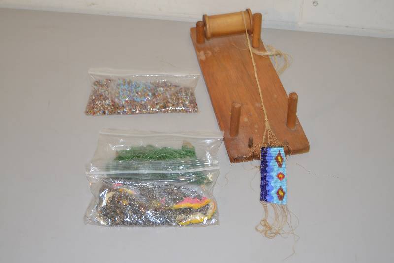 lot 25 image: Loom and Beads
