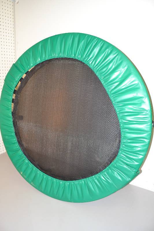 lot 54 image: Trampoline