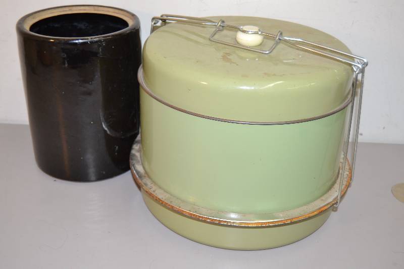 lot 62 image: Crock and Cake carrier