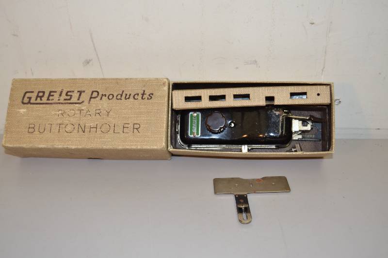 lot 76 image: Greist Buttonholer