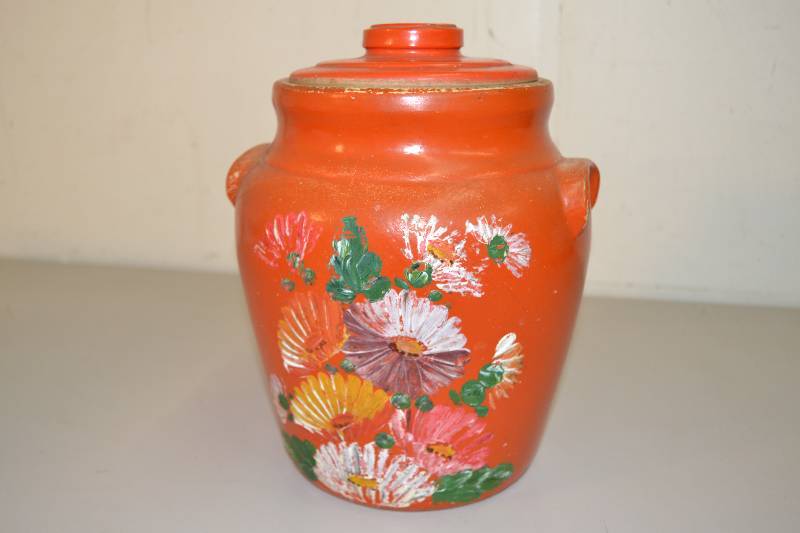 lot 88 image: Vintage Cookie Jar