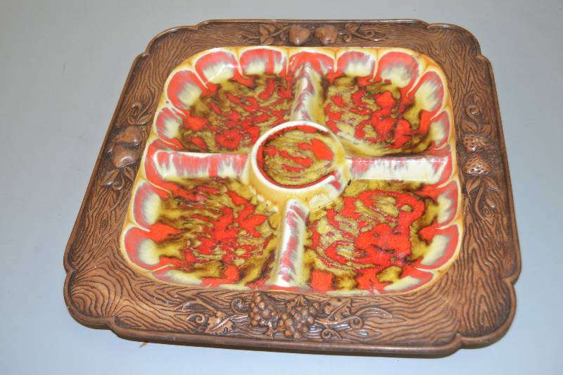 lot 93 image: Treasure Craft Ceramic