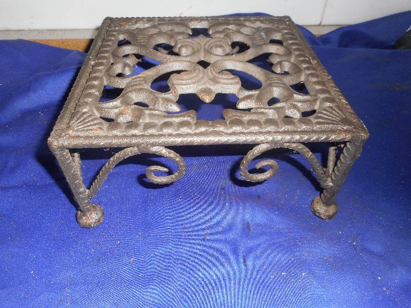ANTIQUE CAST IRON SHELF