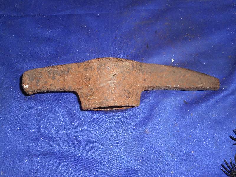VINTAGE IRON PICK AX END