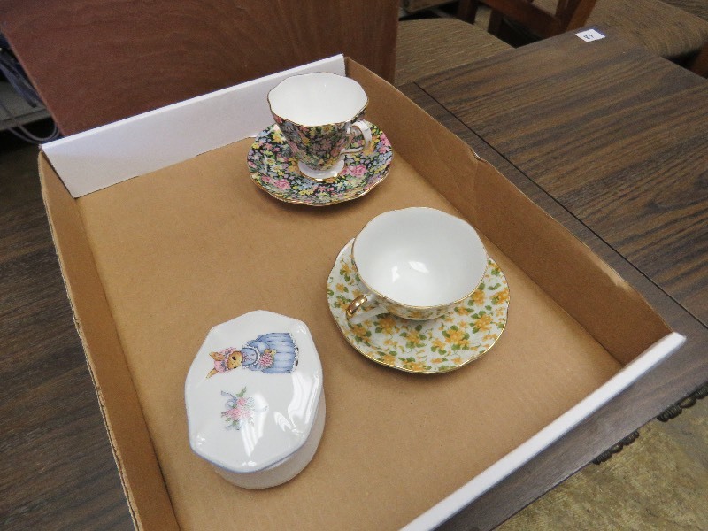 Tea cups