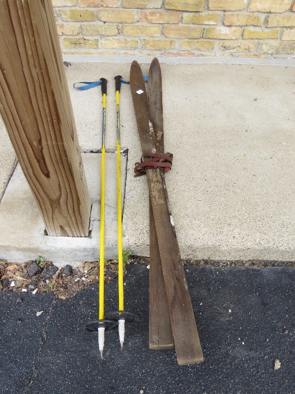 vintage snow skis