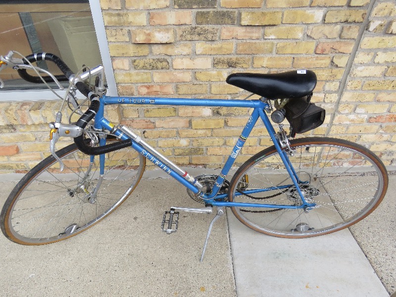 vintage Schwinn bike