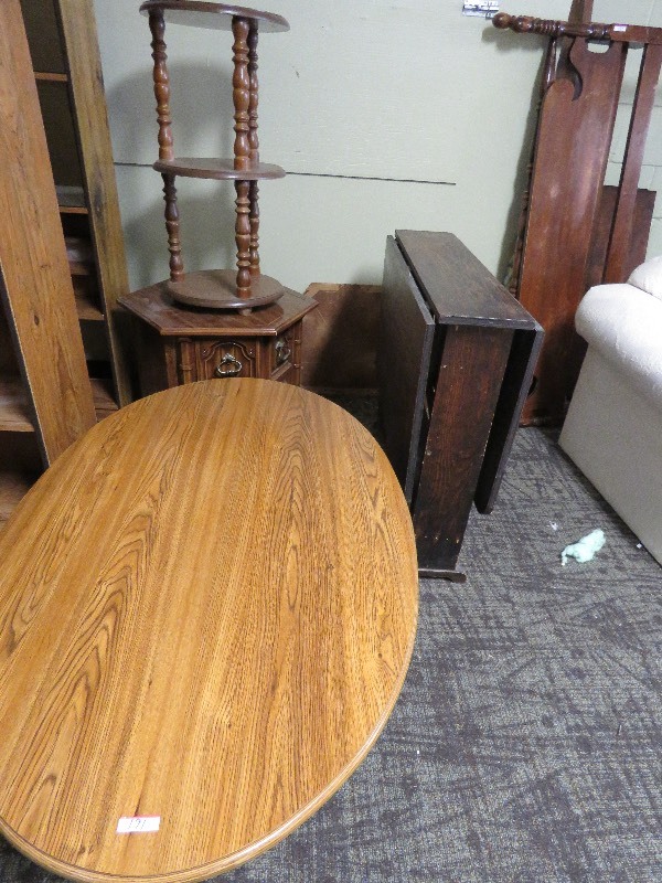 Table lot