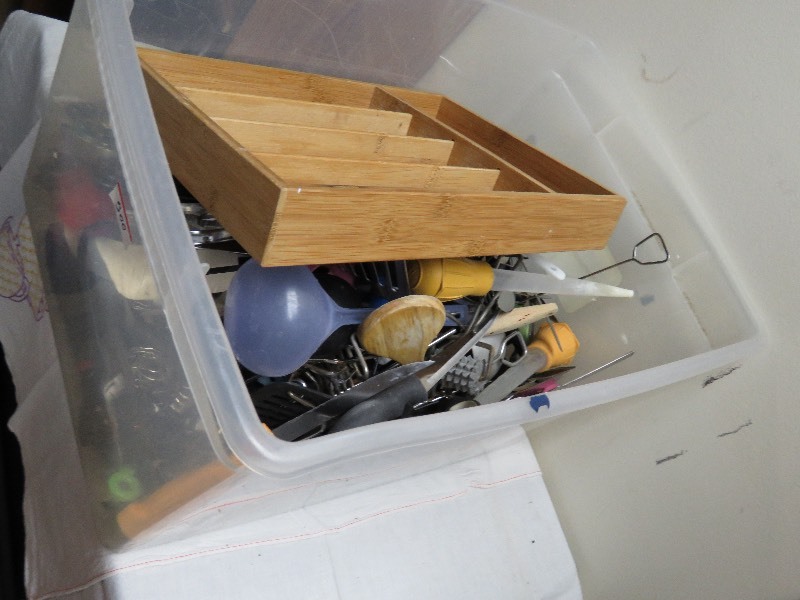 Kitchen lot