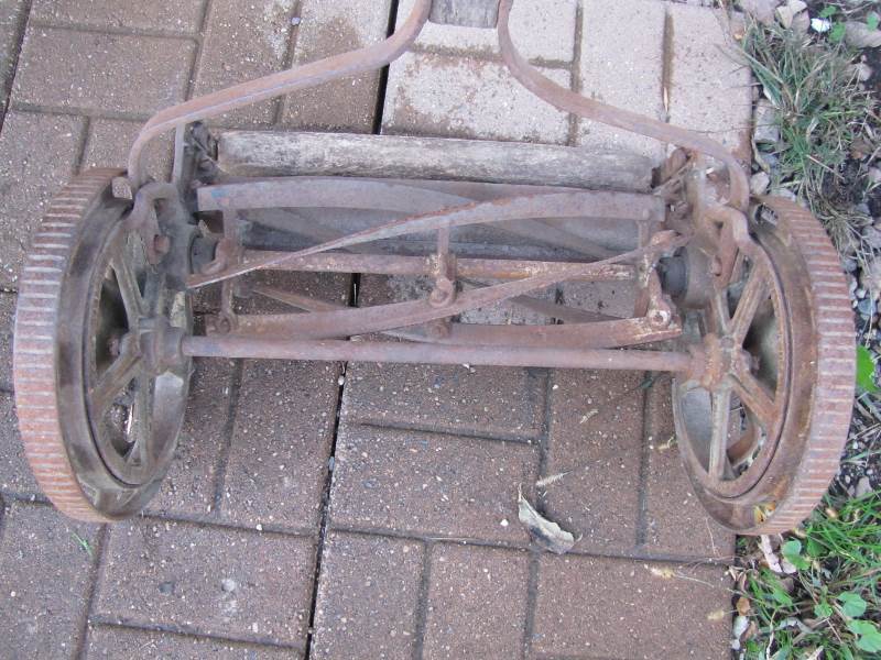 Vintage Manual  Push Mower