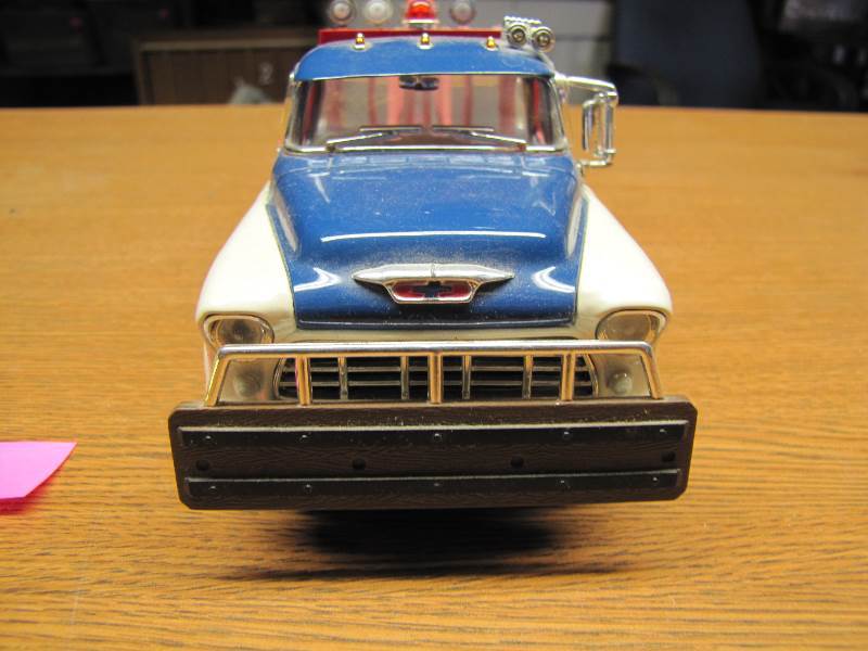 3100 Chevrolet Tow Truck Toy