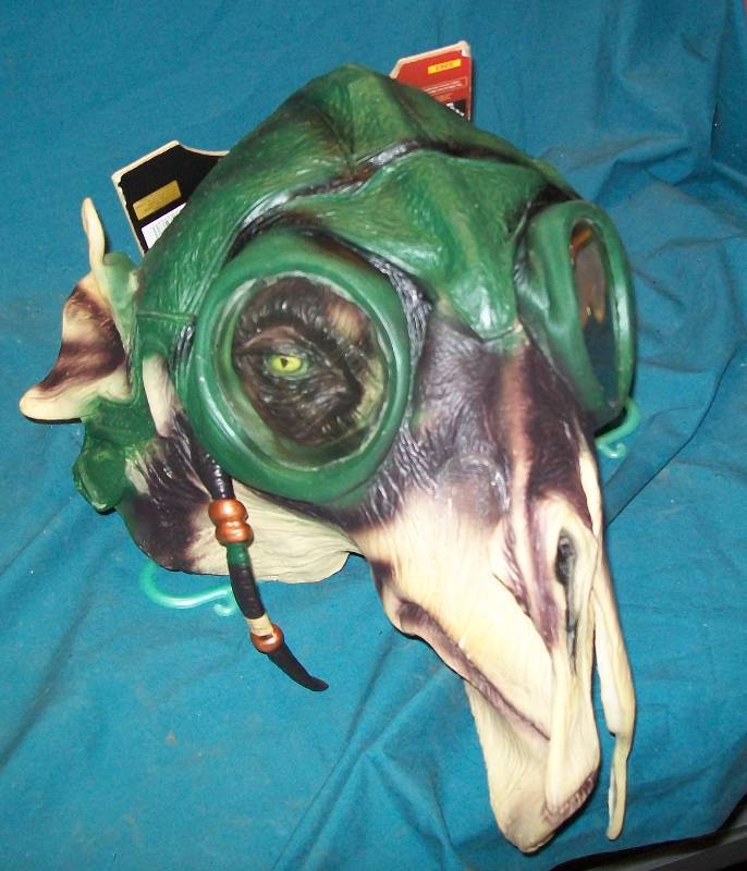 lot 39 image: Adult Costume Mask Star Wars Episode I, Sebulba - Rubies #3263,