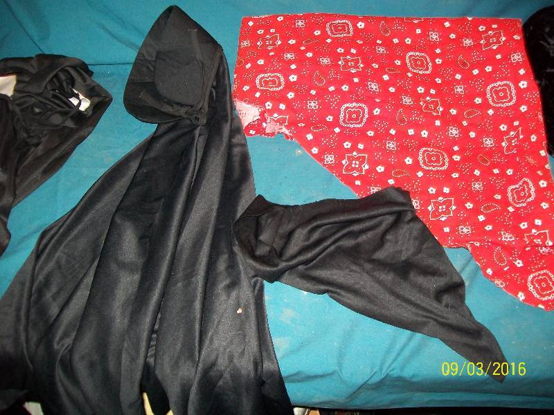 lot 58 image: Miscellaneous Costume Assecories Bandanna, Hat, Shawl, Kid Capes & Vest