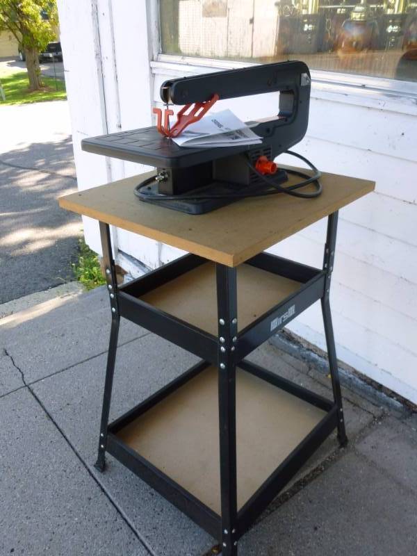 lot 13 image: Scroll Saw
