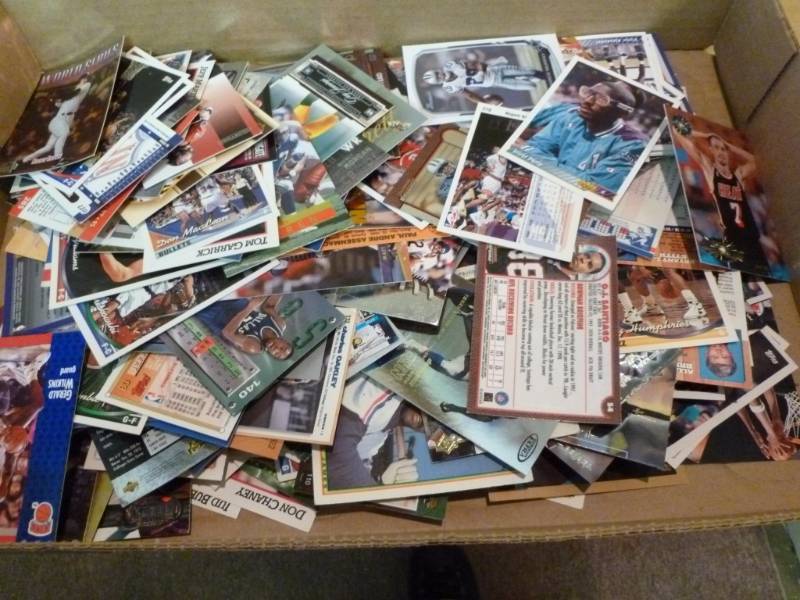 lot 29 image: Sports Cards
