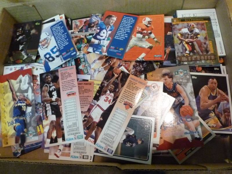 lot 30 image: Sports Cards