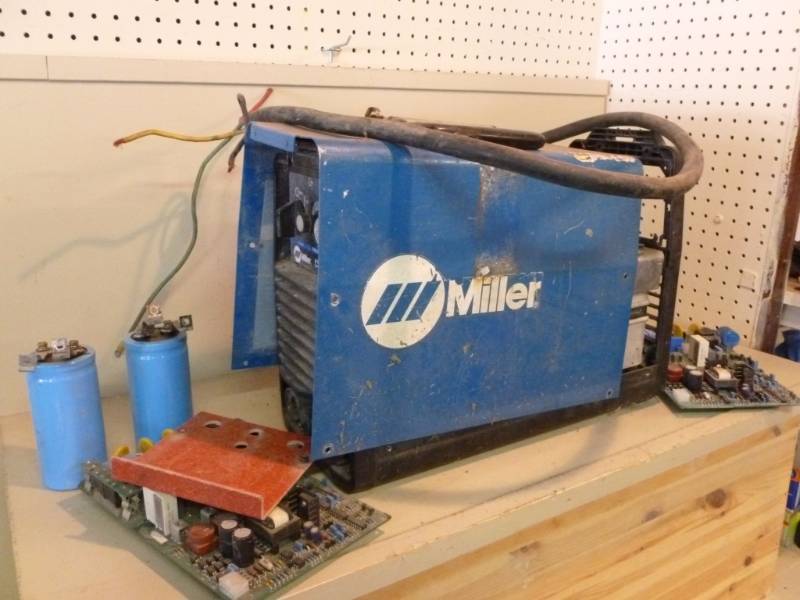 lot 43 image: Parts Welder