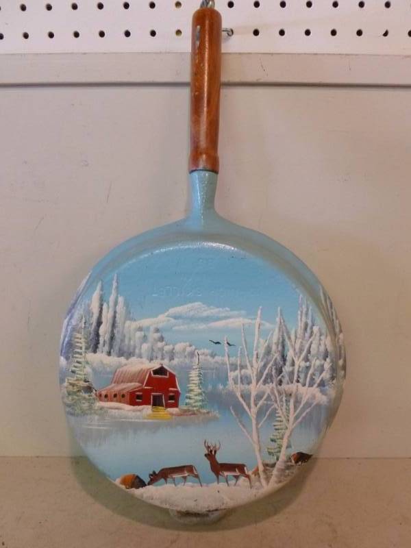 lot 59 image: Cast Iron Pan