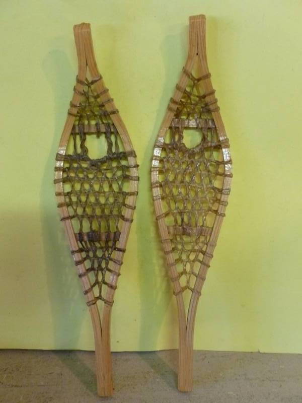 lot 102 image: Wall Snowshoes