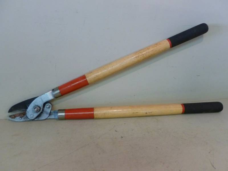 lot 148 image: Trimming Shears