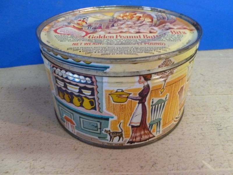 lot 233 image: Vintage Metal Container