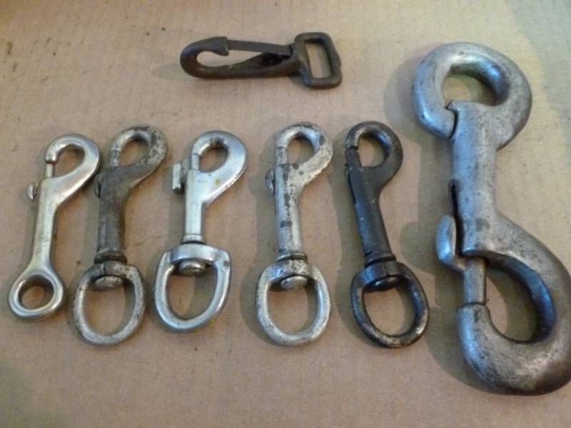 lot 246 image: Bolt Snaps