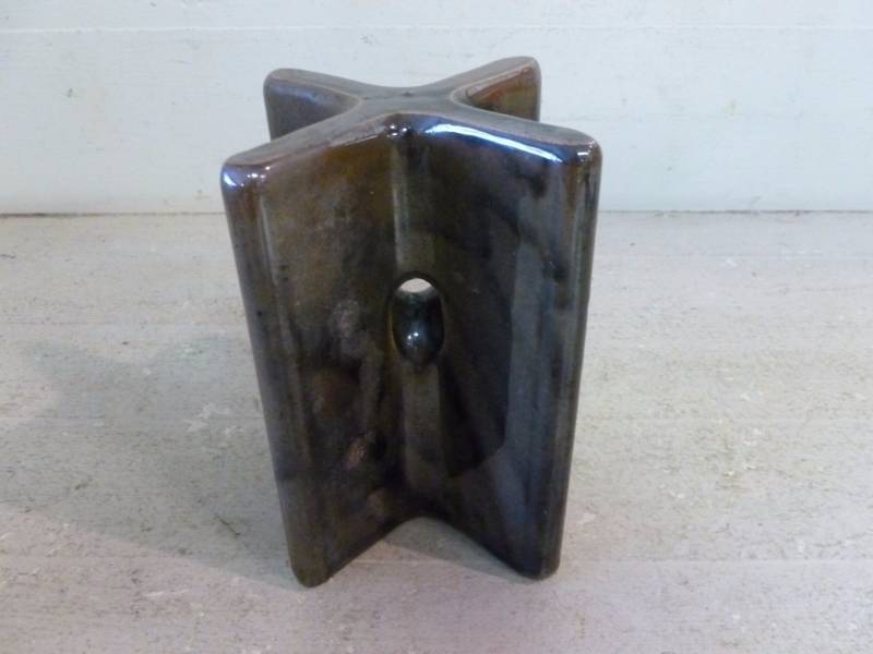 lot 254 image: Porcelain Insulator