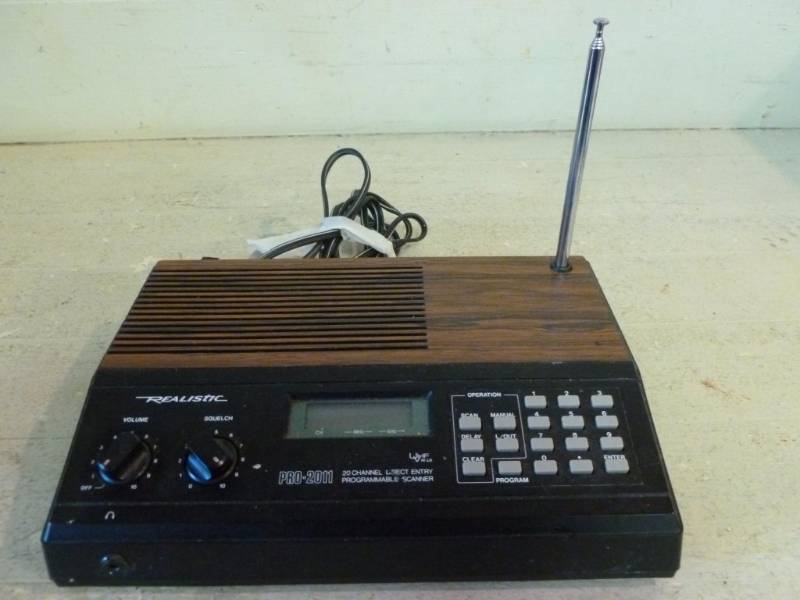 lot 264 image: Scanning Radio