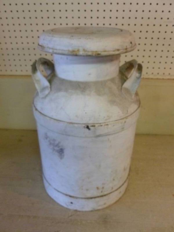 lot 274 image: Vintage Milk Can