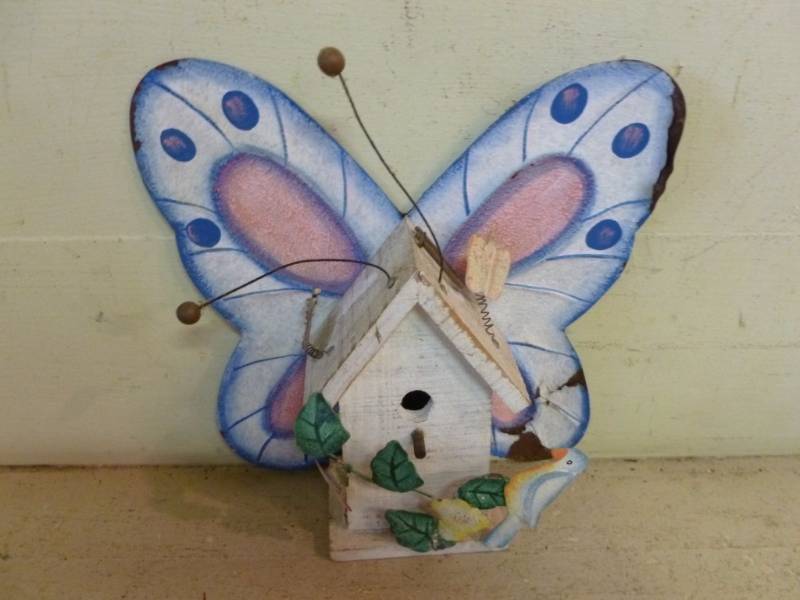 lot 283 image: Decorative