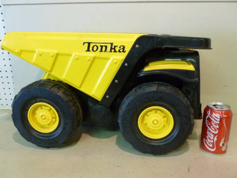 lot 301 image: Tonka Truck