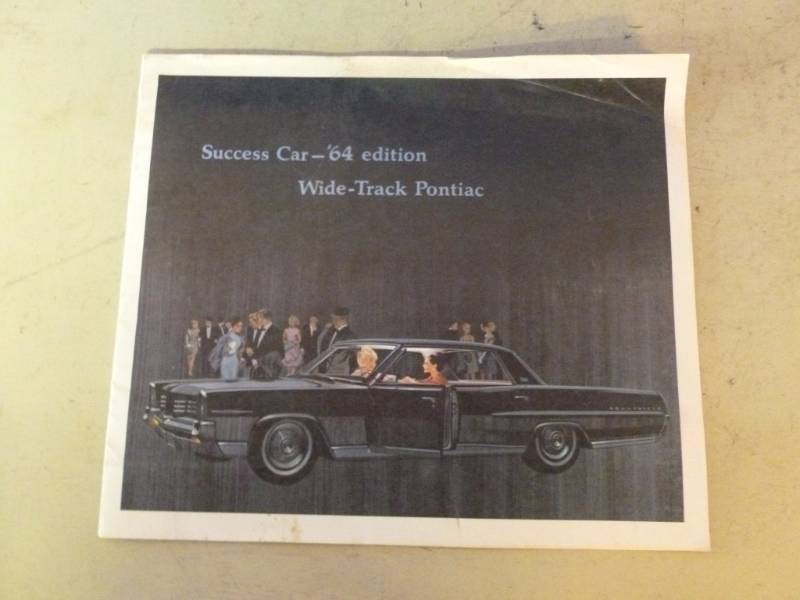 lot 319 image: Vintage Car Brochure