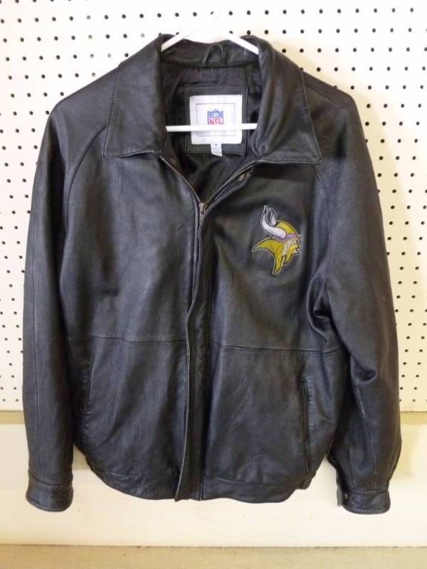 lot 354 image: Minnesota Vikings Jacket