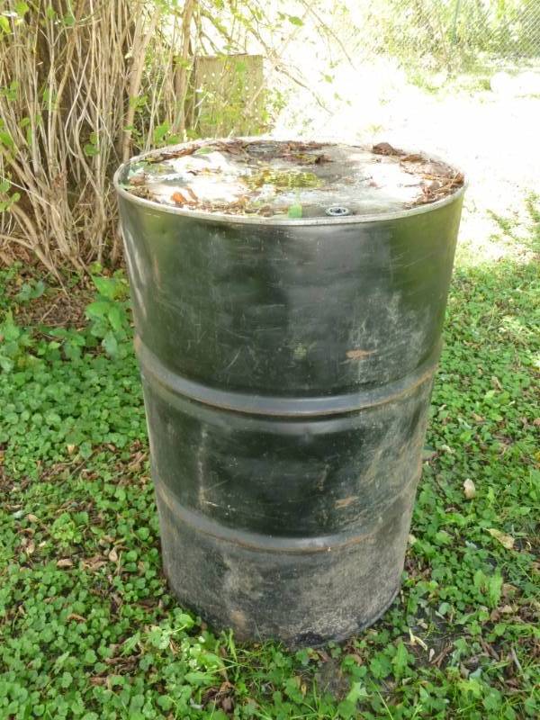 lot 366 image: 55 Gallon Oil Barrel